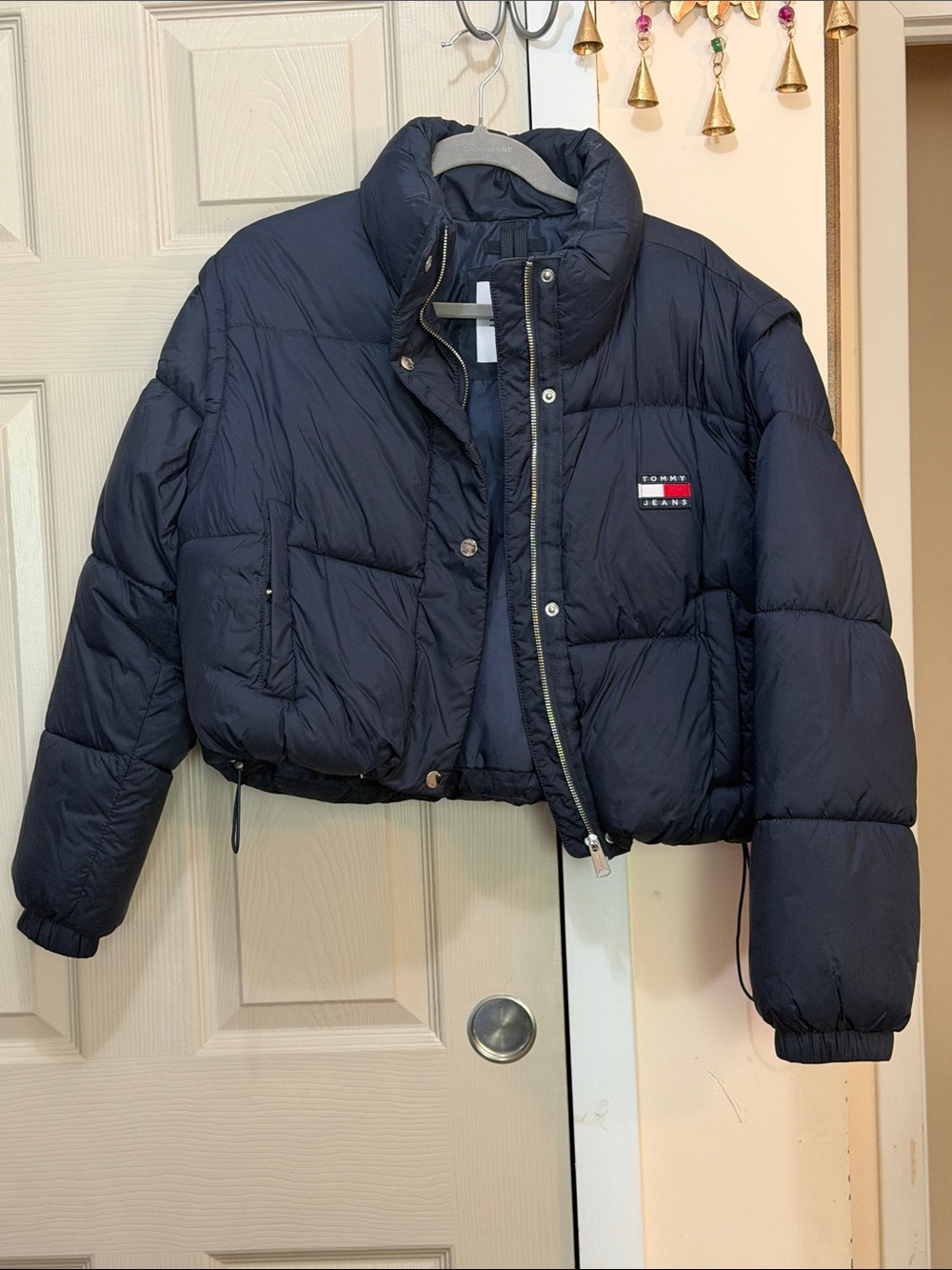Tommy Hilfiger Navy Cropped Puffer Jacket with Logo Patch
